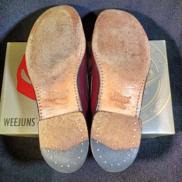 VINTAGE G H BASS KILTIE TASSEL SLIP ON WEEJUN LOAFERS...MADE IN USA main image 8